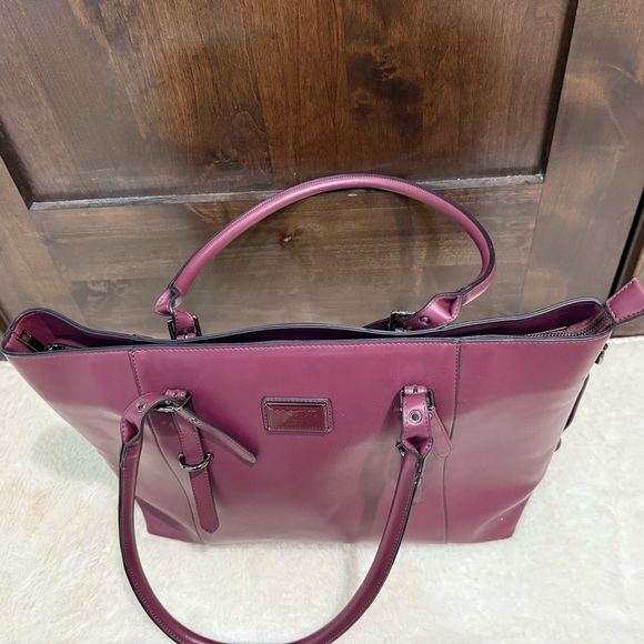 Brand New Elegant Plum Structured Tote Bag with Silver Hardware - Picture 6 of 13